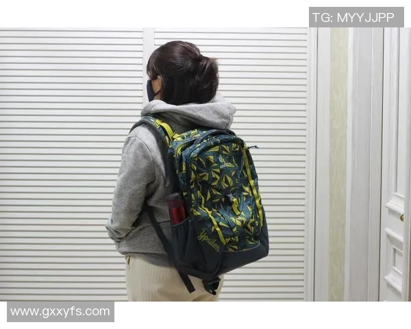 德国足球明星偏爱的背包款式解析与品牌选择 德国足球明星偏爱的背包款式解析与品牌选择