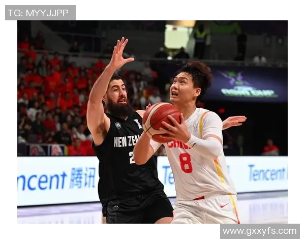 篮球与足球巨星频遭伤病困扰赛场风云再起运动员健康引关注