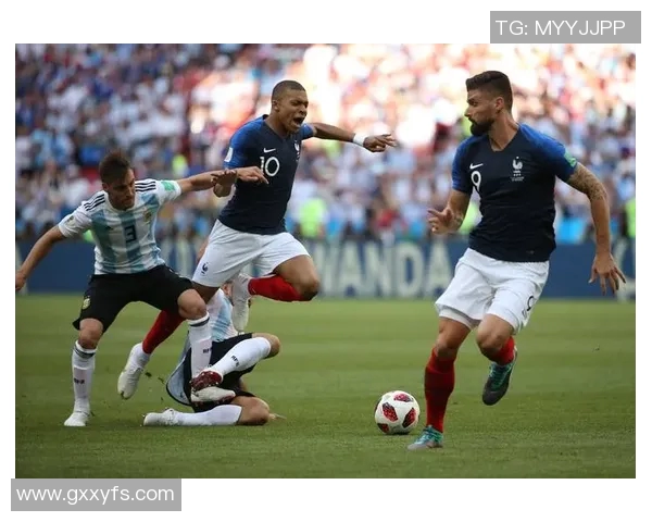 最具争议的法国足球球星外貌解析挑战帅气标准